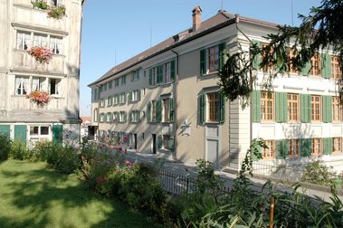 Fünfeckpalast Süd in Trogen