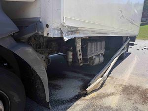 Beschädigter Lastwagen