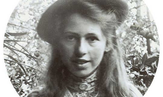 Zur Website Trogen um 1900 mit Sophie Taeuber
