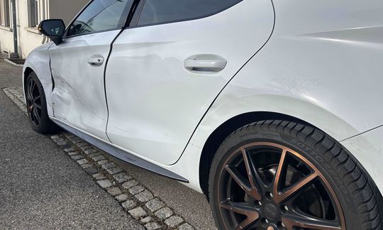 eingedrückte Fahrerseite