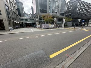 Der Fussgängerübergang beim Gutenbergzentrum wird auf den neuen Gebäudeeingang angepasst.