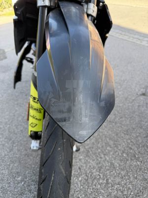 Beschädigtes Motorrad vom Unfall in Herisau
 