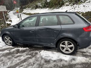 Der entgegenkommende Pw wurde gestreift.